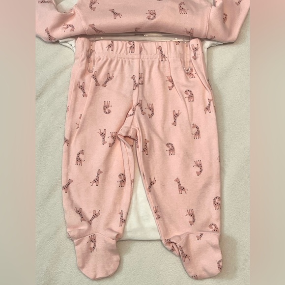 Carter’s Child of Mine & Children’s Place LOT of 0-3 MONTHS Outfits & Bodysuits - Picture 8 of 16